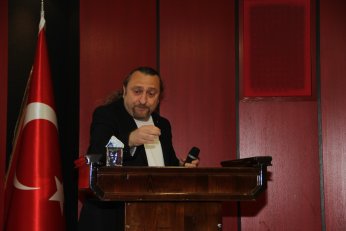 İnşaat olağan şüpheli.  Hepimiz altında kaldık