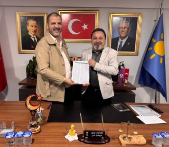 Elüstü’ye Kaya, Bulut  ve Yelek vekalet edecek 