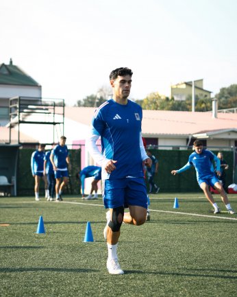 Tarihi maçta dostluk şimdiden galip