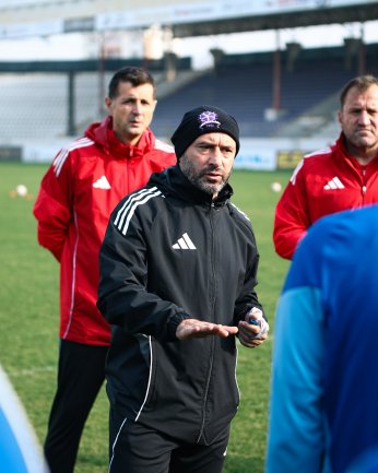 Tarihi maçta dostluk şimdiden galip