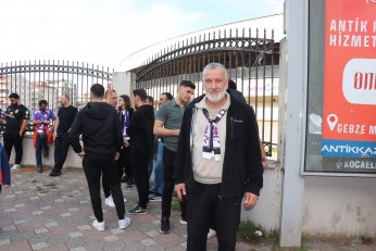 Tarihi zafer. İmza: MuZAfFER BİLazer