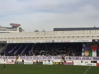 Tarihi zafer. İmza: MuZAfFER BİLazer