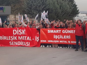 Müzeyyen ile toplumun iki kesimi bir araya geliyor