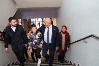 Nice Aziz Sancarlar  bu okulda yetişecek