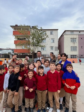 39 binin 28 bini bursa 11 bini okula