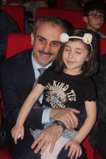 Biraz daha çalışırsak metroda para kazanabilirim