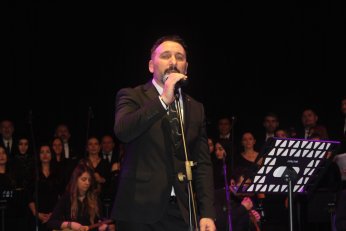 Türkülerin kimseye ihanet ettiğini görmedim