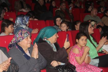 Türkülerin kimseye ihanet ettiğini görmedim