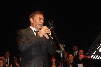 Türkülerin kimseye ihanet ettiğini görmedim