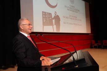 Güle güle hocam. Hoş geldin hocam  