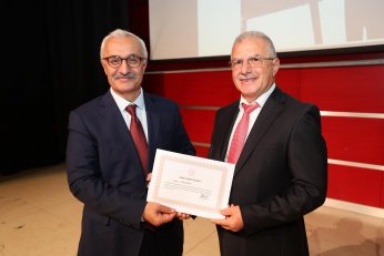 Güle güle hocam. Hoş geldin hocam  