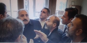 Yaman’a dört oy veren  kolum dört yerden kırılsın!