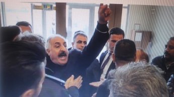 Yaman’a dört oy veren  kolum dört yerden kırılsın!