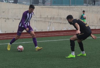 İliyaz topu at. Sercan topu tut!