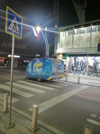 Yaya geçidinde “Türkiye Yüzyılı” propagandası