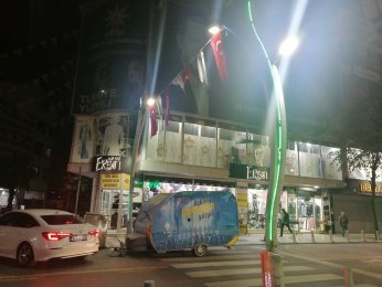 Yaya geçidinde “Türkiye Yüzyılı” propagandası