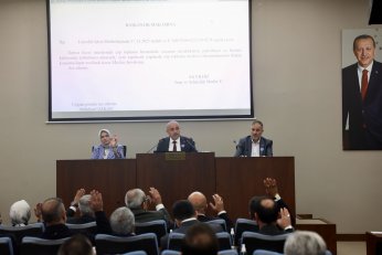 Darıca Cami’de kaçaklar için kepçe kapıda