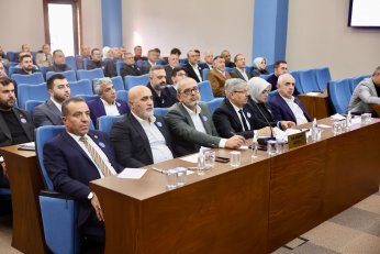 Darıca Cami’de kaçaklar için kepçe kapıda