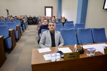 Darıca Cami’de kaçaklar için kepçe kapıda