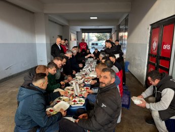 Sahada olalım. Programı okuyun anlatın
