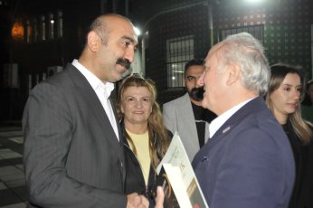 Mesafeyi kapatın. Oy vermeyen seçmene gidin