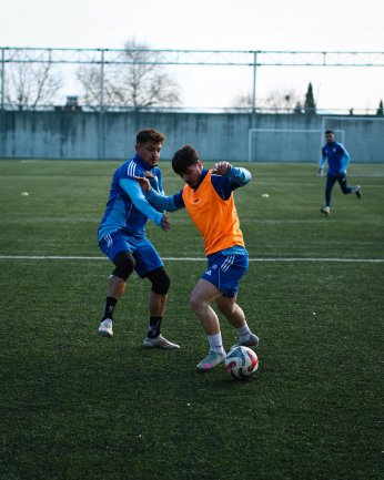 Sol beke Adıgüzel geldi Sol kanata Altıntaş yolda