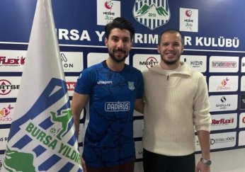 Sol beke Adıgüzel geldi Sol kanata Altıntaş yolda