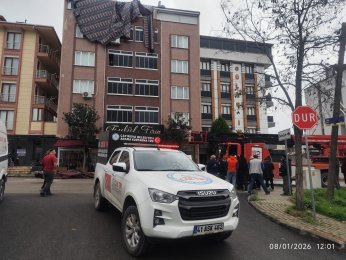 Çayırova’da fırtına eğitimi de vurdu