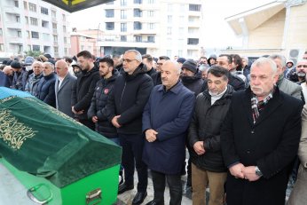 İzafet Şamdan toprağa verildi