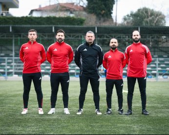 Ağam da ben, Gebzelıyam! Paşam da şimdi gelir vay   