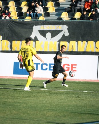 Başıma neler geldi hezimeti Taş önledi 