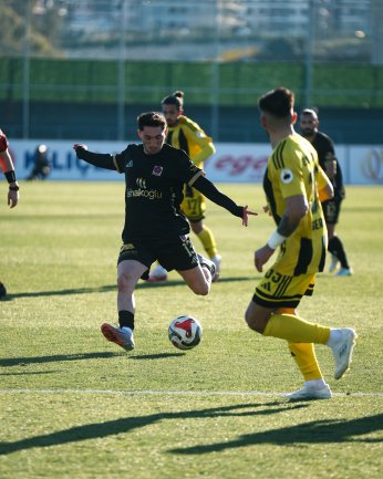 Başıma neler geldi hezimeti Taş önledi 