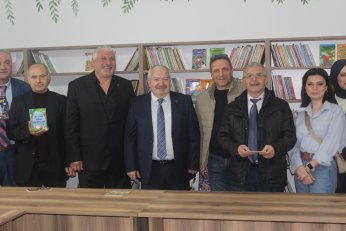 Kütüphane açılışında yeni destek çağrısı