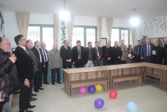 Kütüphane açılışında yeni destek çağrısı