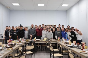 Oynamadan kazandık  Yerimizde saydık