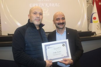 Bizim için yeşil pasaport. Ülkemiz için üretim 