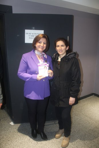 Adayların 19'u yarıştı Üyelerin yüzde 20'si katıldı 