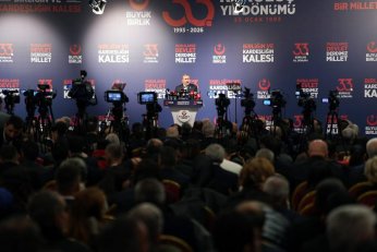 Aynı kararlılıkla devam ediyoruz