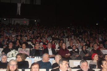 Elveda diyemem ki deseydi iyiydi