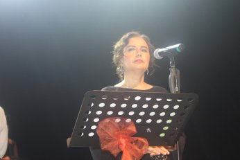 Elveda diyemem ki deseydi iyiydi