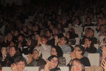 Elveda diyemem ki deseydi iyiydi