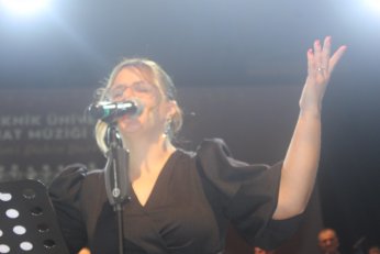 Elveda diyemem ki deseydi iyiydi