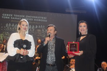 Elveda diyemem ki deseydi iyiydi