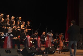 Elveda diyemem ki deseydi iyiydi