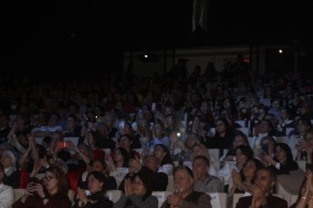 Elveda diyemem ki deseydi iyiydi