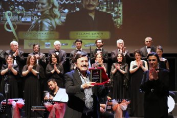 Elveda diyemem ki deseydi iyiydi