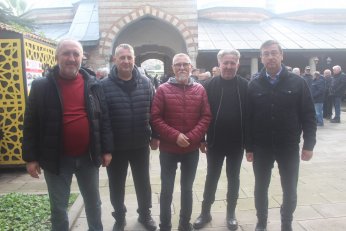 Son yolculuğuna Şuârâ Suresi ile uğurlandı