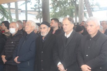 Son yolculuğuna Şuârâ Suresi ile uğurlandı