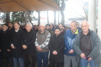 Son yolculuğuna Şuârâ Suresi ile uğurlandı