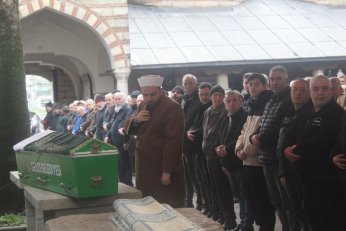 Son yolculuğuna Şuârâ Suresi ile uğurlandı
